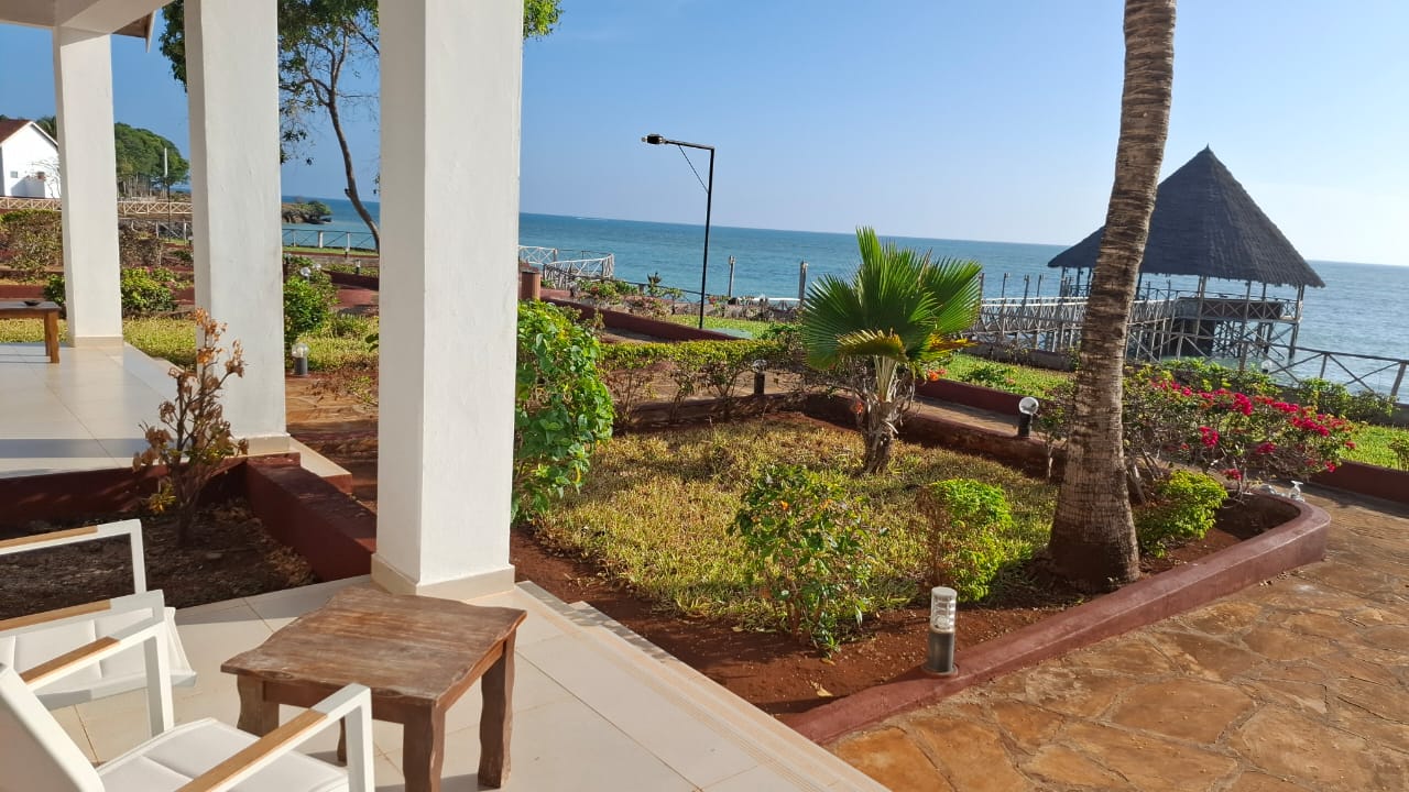 Deluxe Ocean View 1