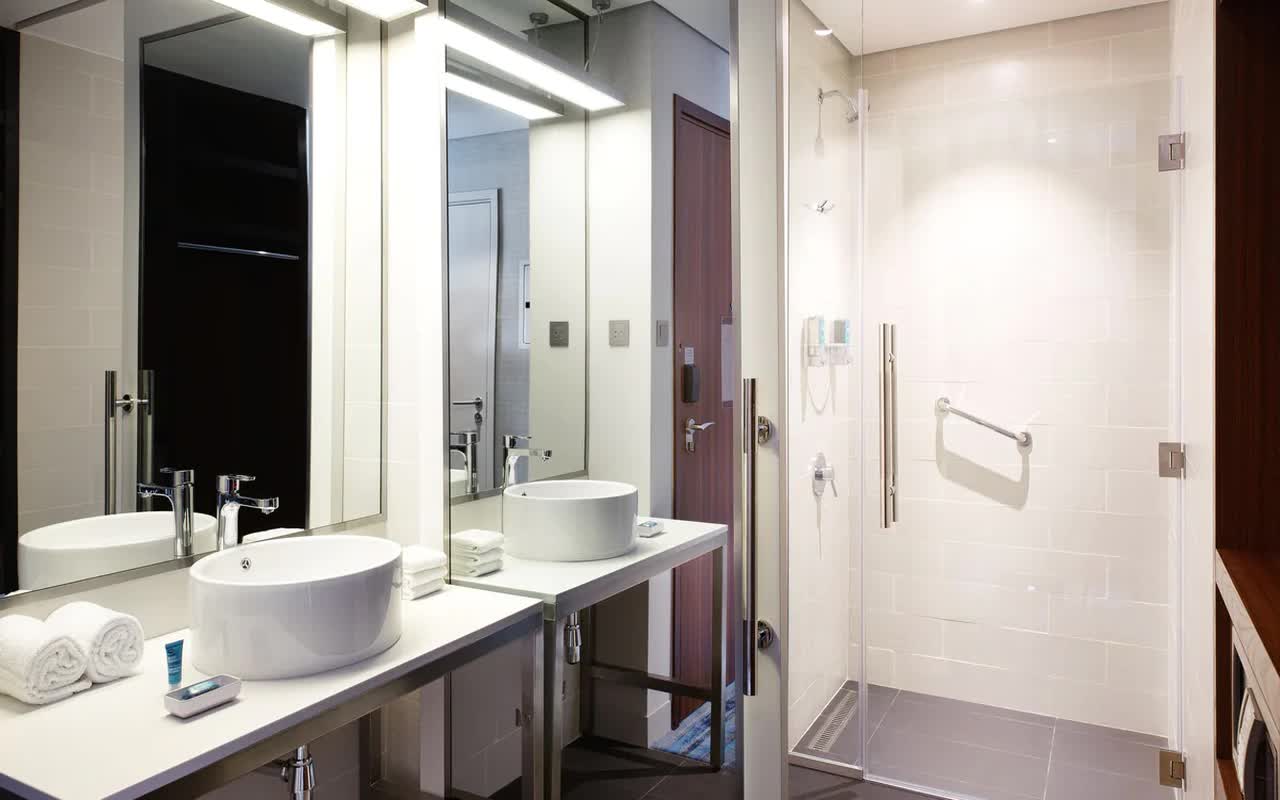 Aloft Room 3