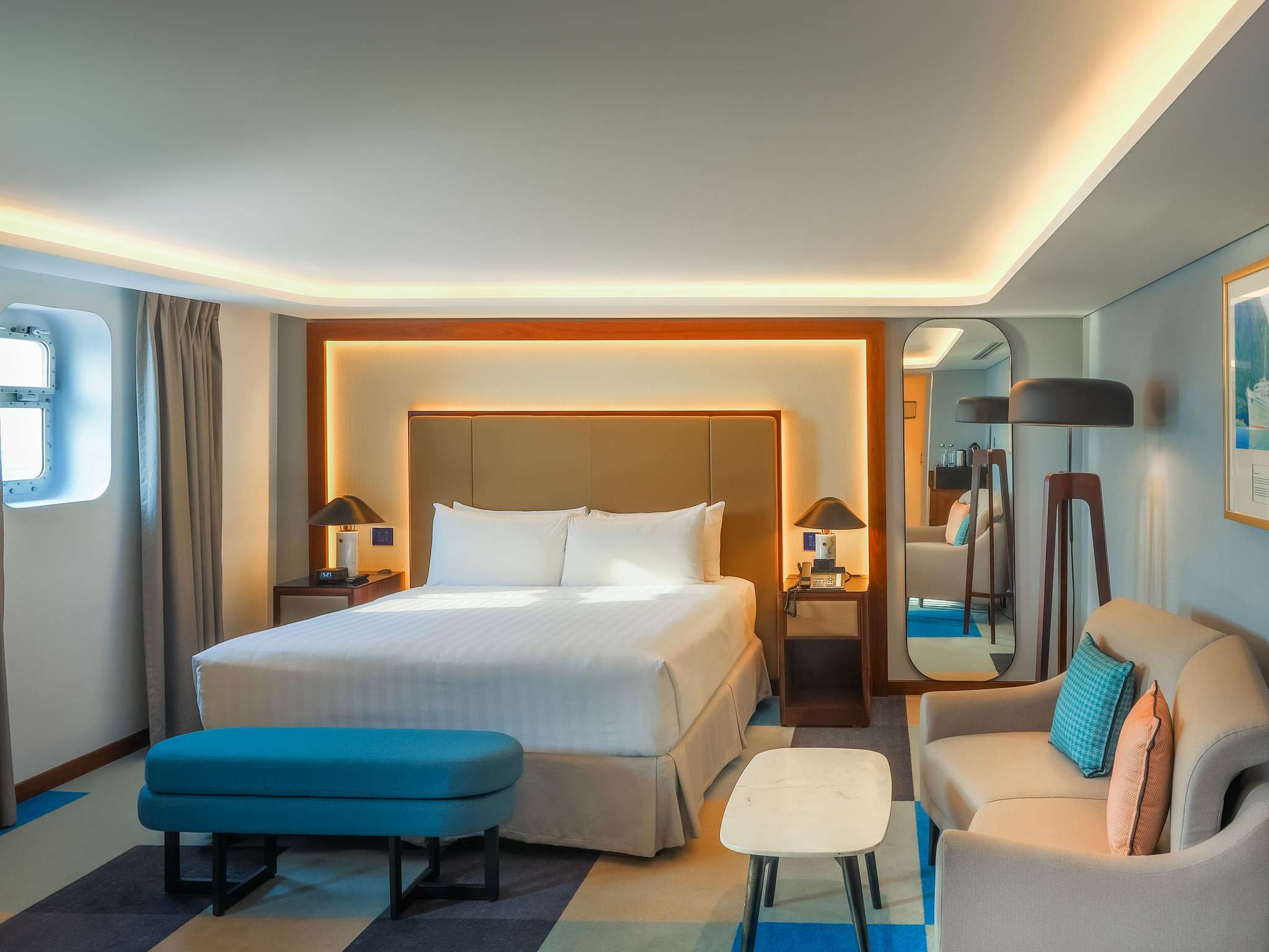 Captain's Room 2