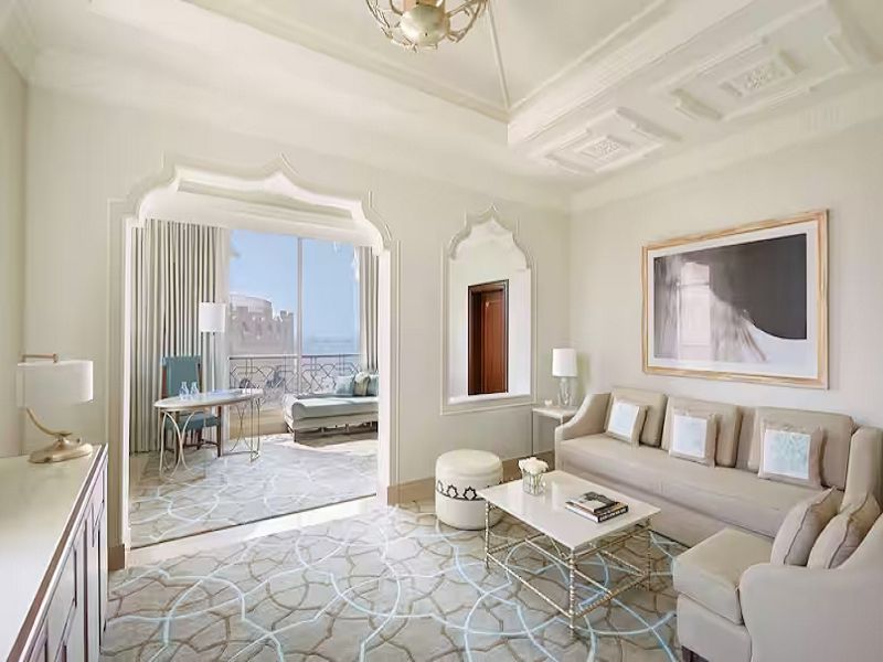 1 Bedroom King Suite with Sea View 2