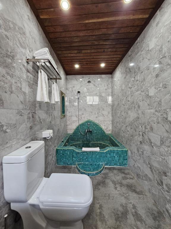 Standard Triple Room 1