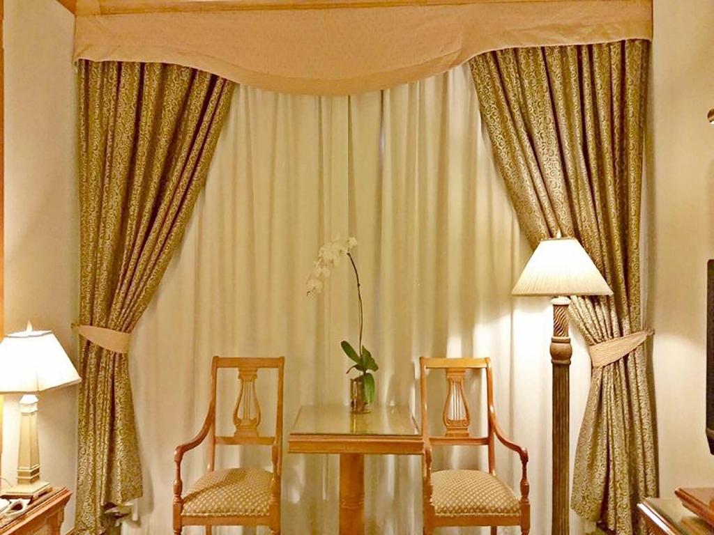 Deluxe Room 3