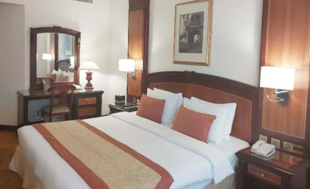 Executive Room 3