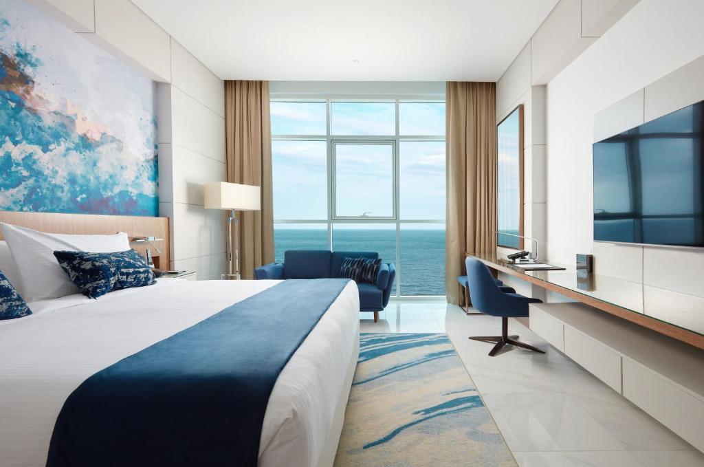 1 Bedroom Executive Suite Sea View 2