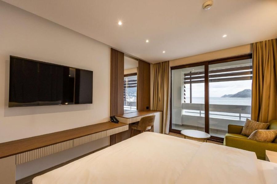 Superior Room Sea View 2